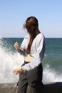 Wildorchid_ Windy day Pic 2