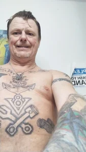 WiltedYeller Public รูป 