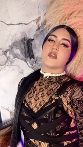 Mistress od Zoe_living  snímek