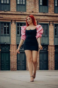 LeaThompson Elegant Street Εικόνα 6