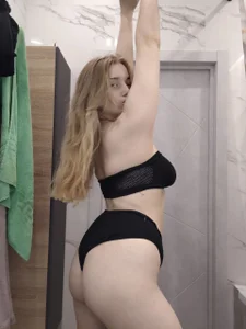 LynEdwardsの💖 Want to see my most sexy side?の枚の写真