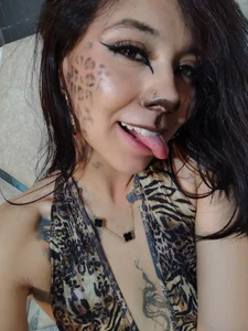 Agatta_Adams Miauw Bilde 3