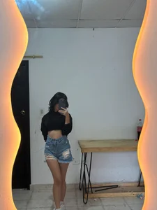 Zoe_mrl Public Pic 4