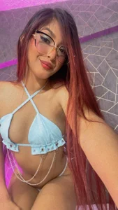 AmberKarson Public Pic 4