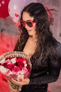 bella-diaz Public Immagine  2