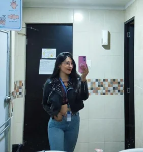 Queen_Jen_vのPublicの枚の写真