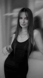 Luna_Raee Who said that nights are for sleeping?🌒 Pic 2