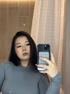 AlberthaEscue Your favorite Asian girl in white😍 Pic