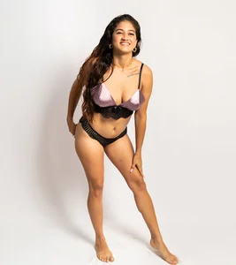 MIIAHERNANDEZ sexy Pic 9