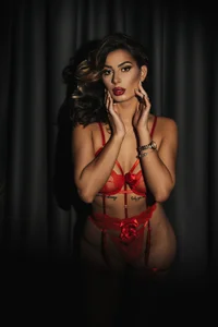 EvaRayness Too hot to handle sexfoto 4