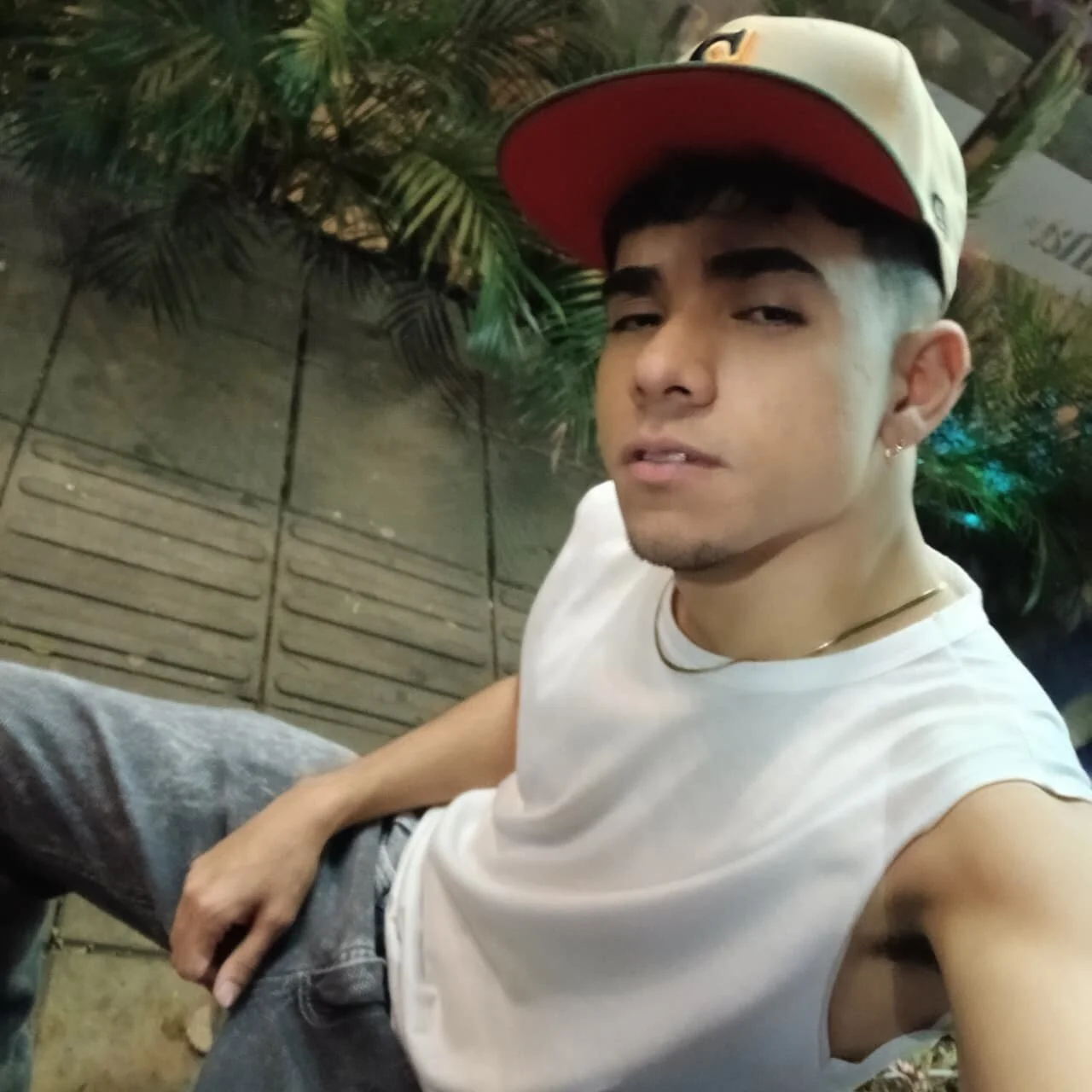 zack_joness18 Public slika