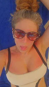 real_Lovely Public Pic 4