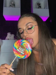 VanessaSimon College girl Pic 4