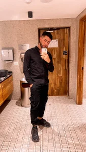 Public od liam_bronw  3 snímek