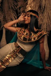 naia_cox A very sensual Cleopatra Foto 2