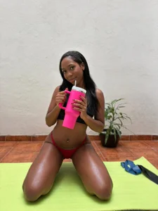 MILA_ROE I stretch slowly... and I provoke you. 😏🔥 Fotka 6