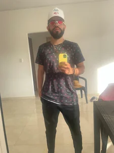 Hi