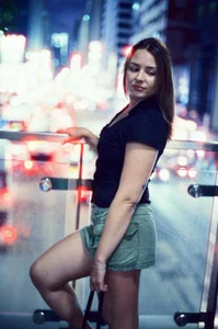 ThreeshaWhite HONG KONG 2 Immagine  7