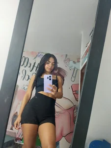 KOURTNEY-- fotos Immagine 