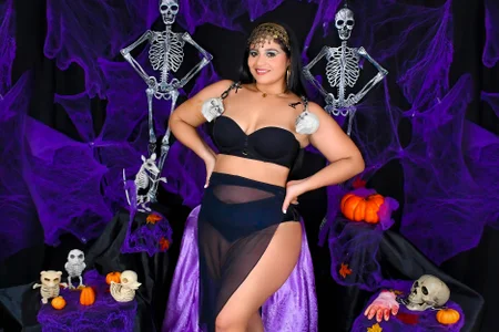 XiommyMorriss Seductive Witch Energy Foto 3