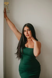 serenna_se Overflowing Emotions: The Duel between Elegance and Freedom Pic 6