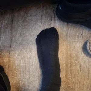 HowlingPhoenix Feet Pic