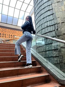 Shasa_8 Going out to the mall Pic 2