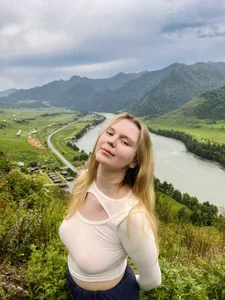 Vivian_DavisのMountains jorney vibesの枚の写真