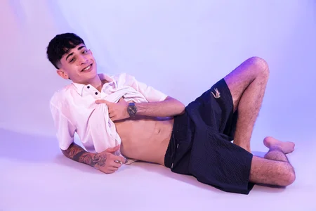 Martony_Storm 😏 One look, no escape 圖片 2