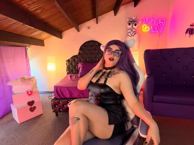 LilithDark666 Hot & Irresistible Foto 8