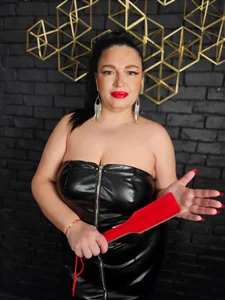 A sample of my kinky side! (FEET,LATEX,STRAP-ON) de RubiHarper  8 Imagens