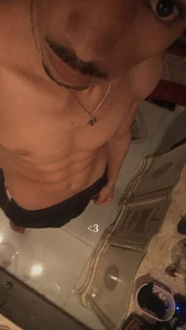 UsualSummer2I want a girl to have sex with during a live stream اريد فتاه لممارسه مع الجنسيه في البث المباشر Bild 4