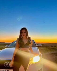 CatherineLine Public Pic 9