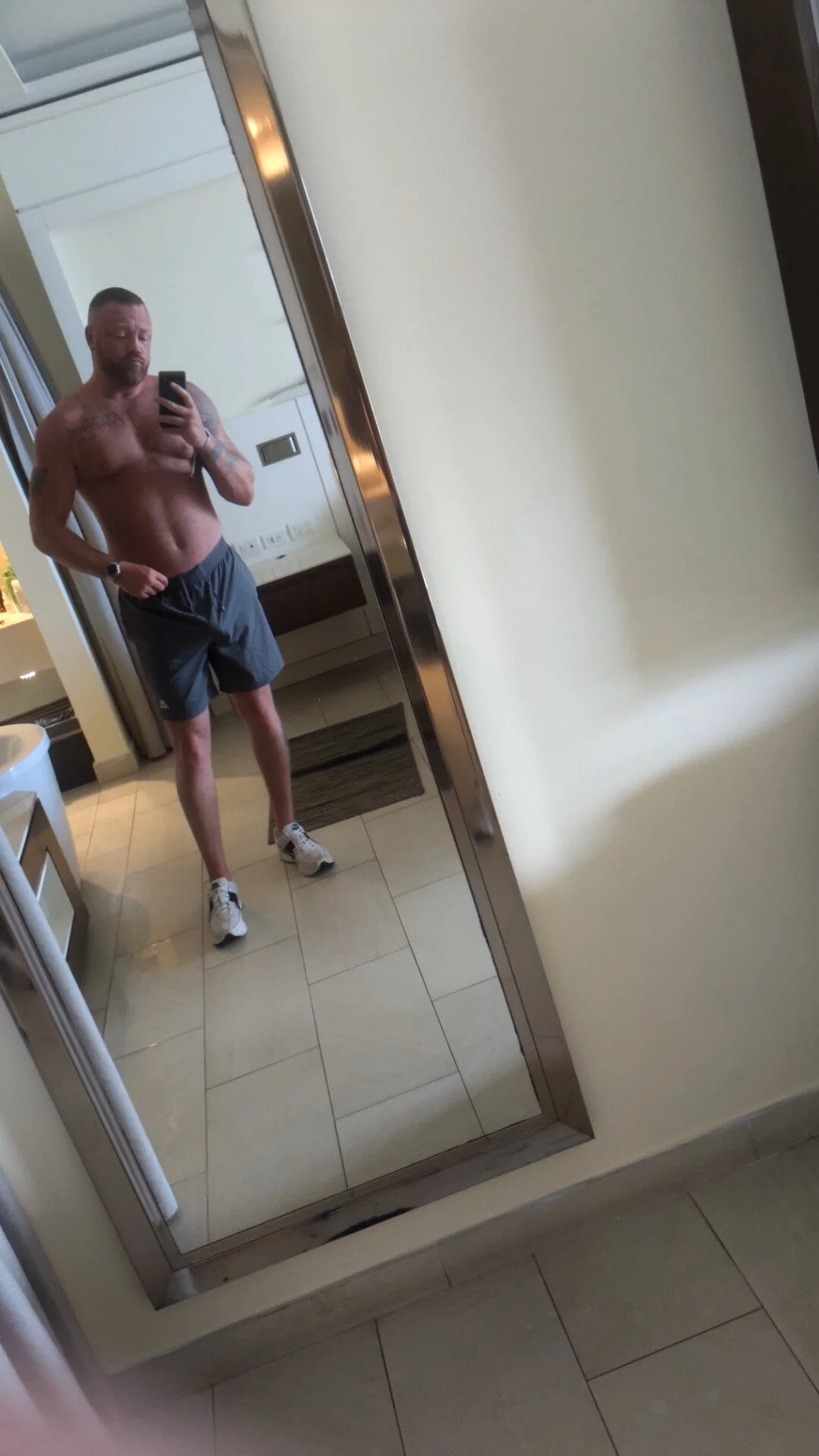 imherewhenneededPublic Bild