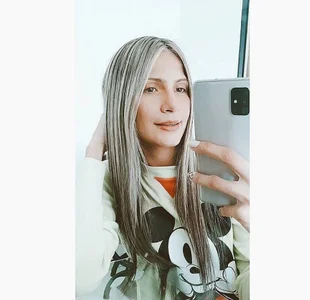 iamvicky_4 BLONDE Kuva