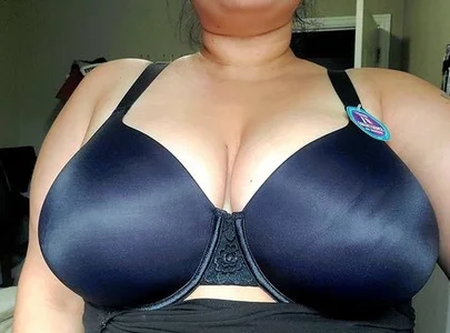 Amelia_Kiss_ tits Pic