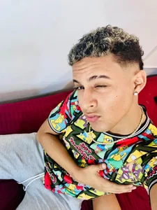 GRETTY_BOYS Aron🤍 Pic 3