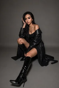 Would you like to worship with me 🫦 de Miss-Victoria69  Imagens