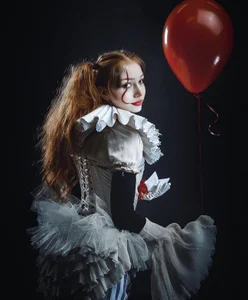 Haily_Sebastian: 👻 ( 2 фото)