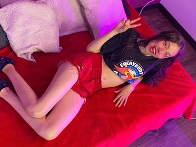 michelle_holland about me ♥ Pic 8