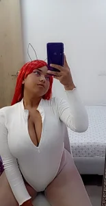 Kenya--Buhle Red bunny Immagine  6