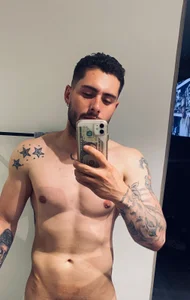 dominic_de_luca kullanıcısının Mmmm for u albümü -  5 fotoğraf