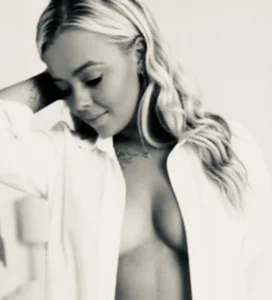 Sexy de BigTitBrit  5 photos