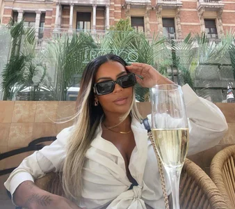 Public od Megan_Wooods  8 snímek