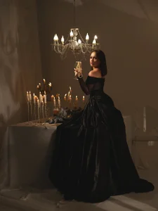 Alyson_Conner Una cena para ti🥂 Pic 5