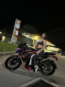 melody_flowers18 I love the motorcycles 💖 Pic