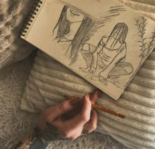 Taissa_Harmon My drawings 🖌️🖤 صورة واحدة|Taissa_Harmon My drawings 🖌️🖤 صورتان|Taissa_Harmon My drawings 🖌️🖤  4 صور|Taissa_Harmon My drawings 🖌️🖤  4 صورة