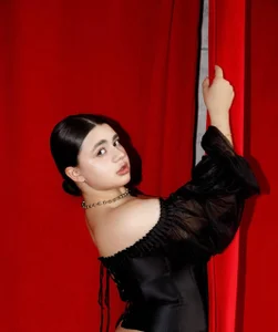 Luna_Kira Public Pic 2