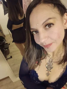 Ariana_blonde 💋 Be honest, baby… what was your first thought when you saw me? 사진 3