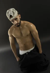 Yiyo10_ BLACK PANTS Pic 3